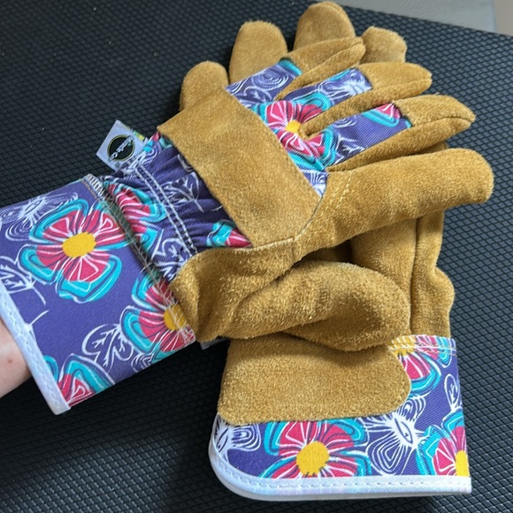 Miracle-Gro Floral Gardening Gloves - Picture 1 of 5
